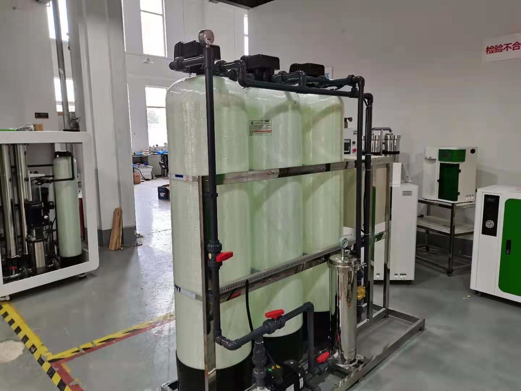 Умягчитель воды фильтра экрана касания PLC промышленный коммерчески для трудной воды